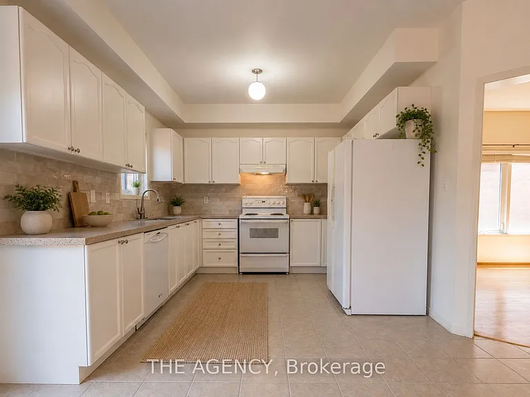 45 Silvervalley Dr #UPPER — Photo 12