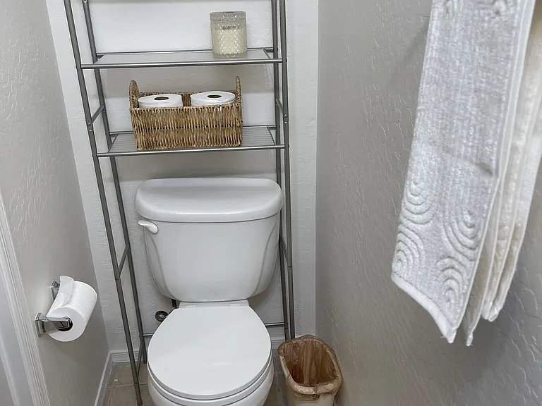 2600 E Springfield Pl — Photo 7