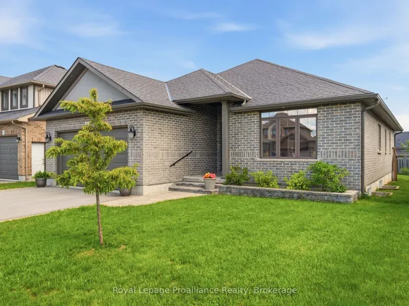 5 Kempton Ave, Belleville, ON K8N 0E8