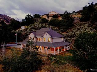26250 Cumberland Rd, Bear Valley, CA 93561