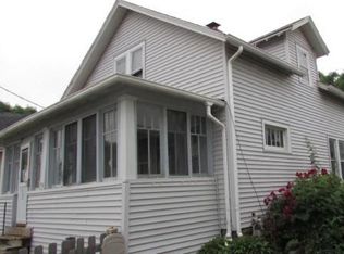 2908 63rd St, Kenosha, WI 53143