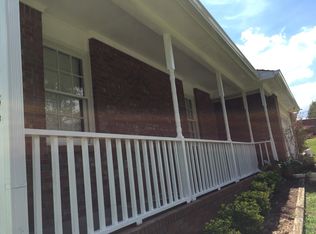 1496 Biffle Rd, Stone Mountain, GA 30088