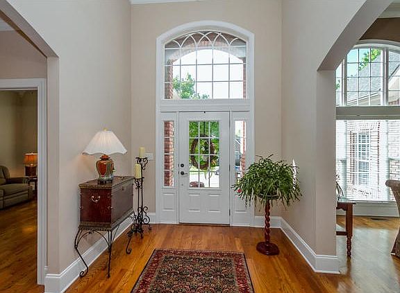 5th image of 1457 Knob Hill Cir
