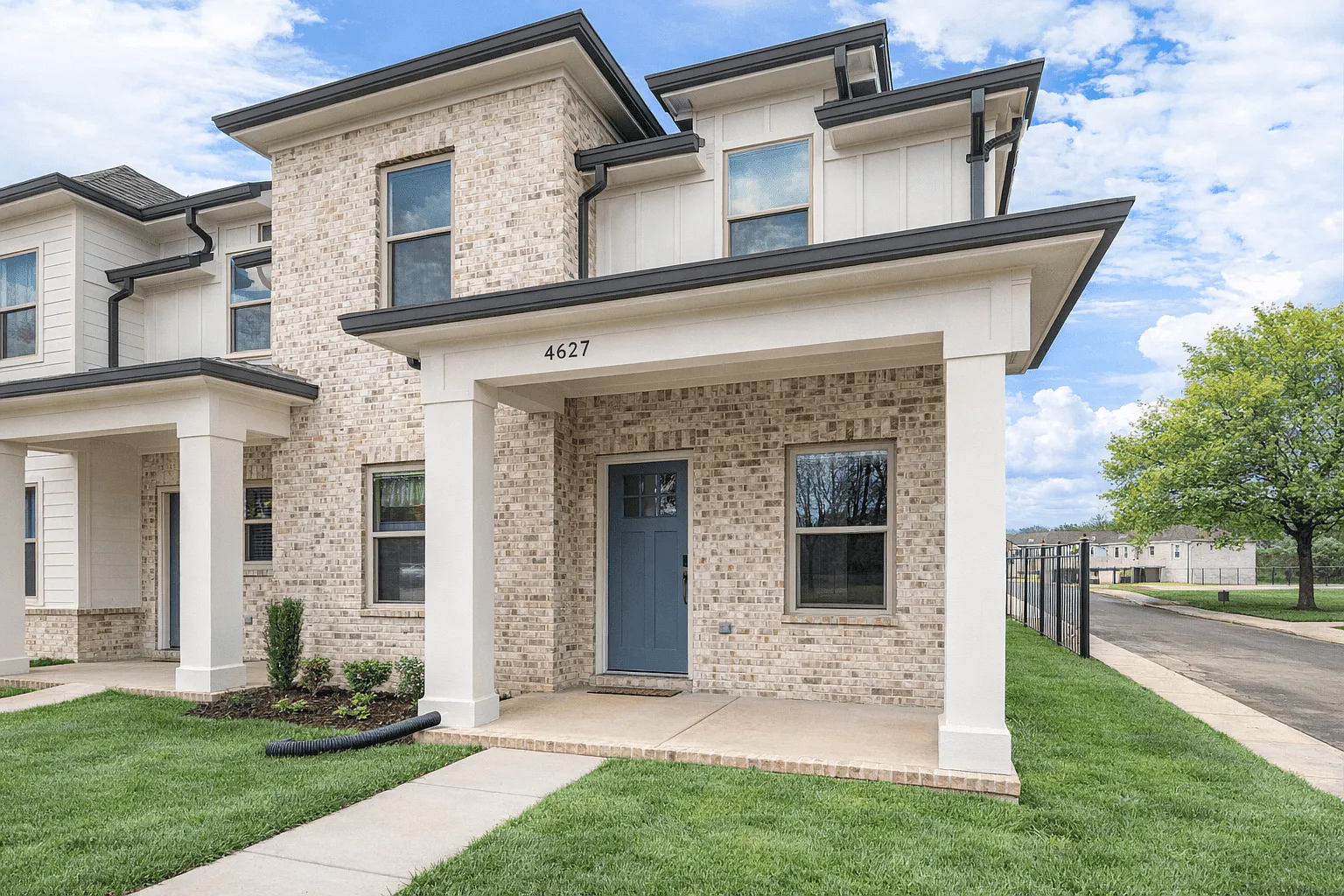 Forest Creek Townhomes — Photo 1