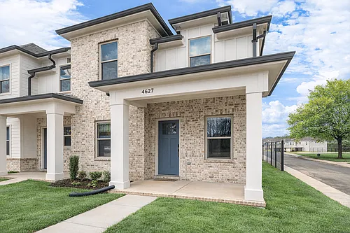 Forest Creek Townhomes Photo 1