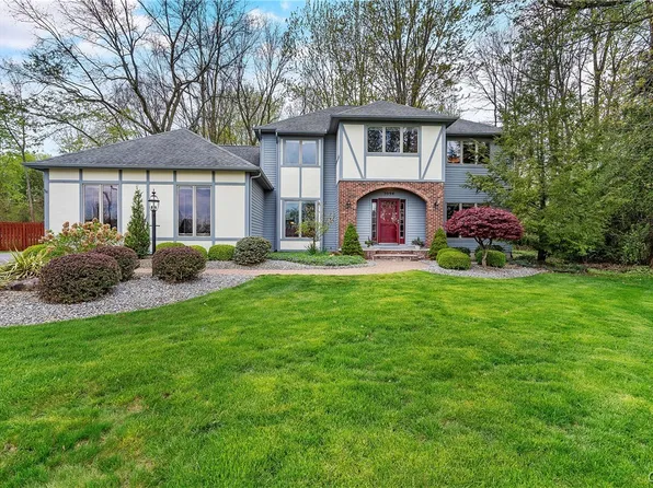 3094 Corlear Dr, Baldwinsville, NY 13027