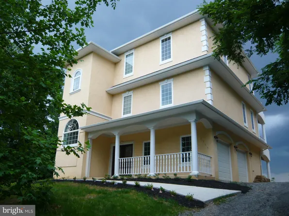 1355 N Independence Dr, Montross, VA 22520