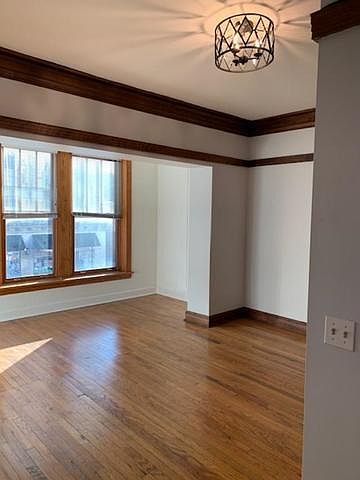 1st image of 1046 W Bryn Mawr Ave #2