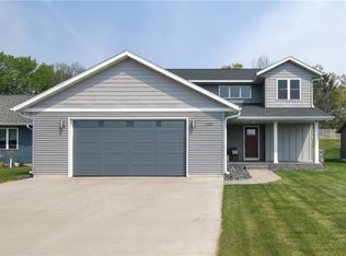 293 Autumn Dr, Altoona, WI 54720