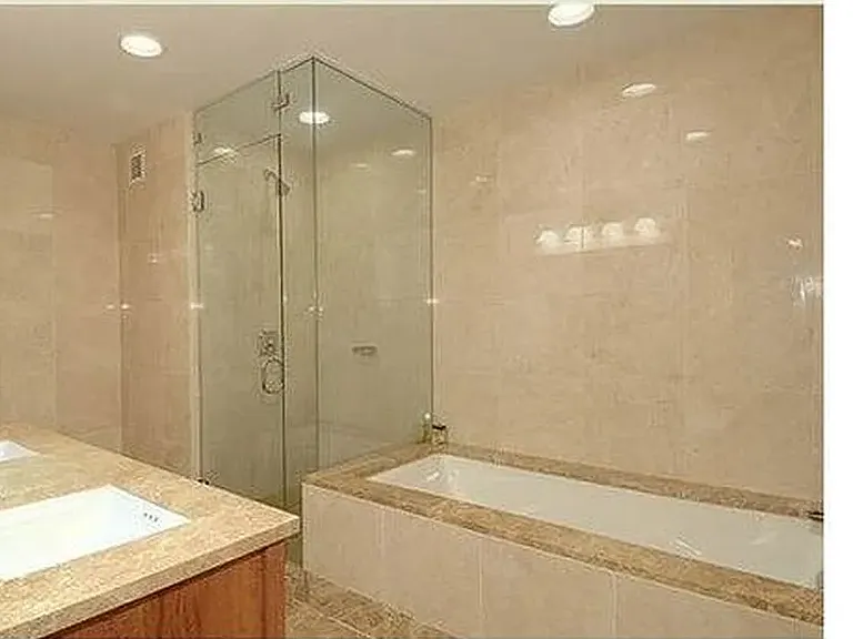 45 Park Ave #2002 — Photo 7