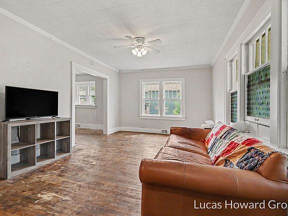4th image of 940 Union Ave SE