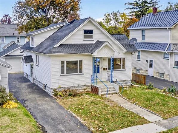 28 Penrose St, Rochester, NY 14612