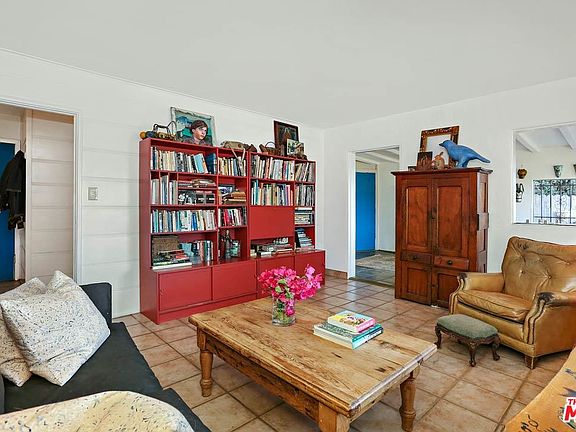 4th image of 1725 Burnell Dr