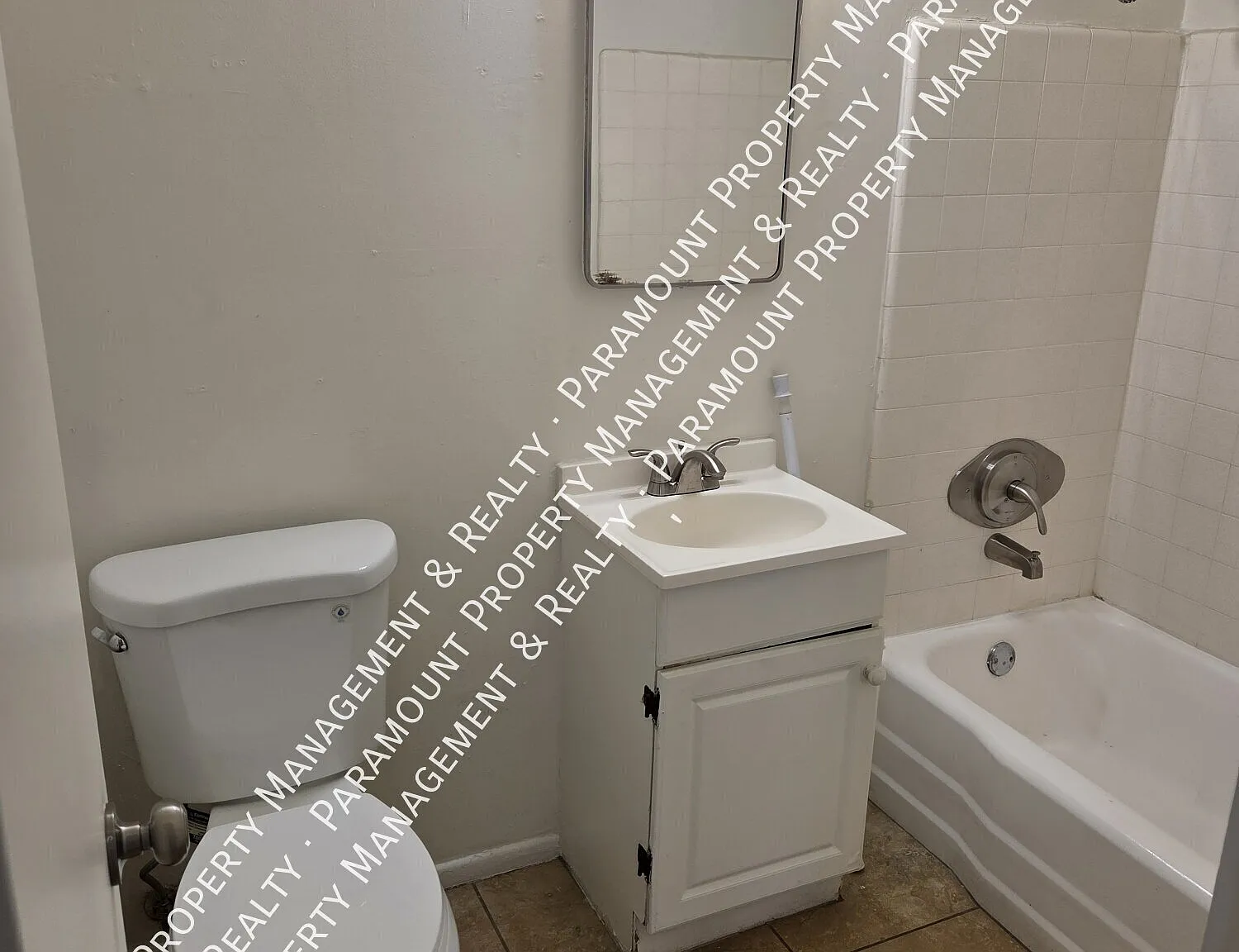 **Move in Special 1 Bed/1 Bath ready for immediate move in! — Photo 4