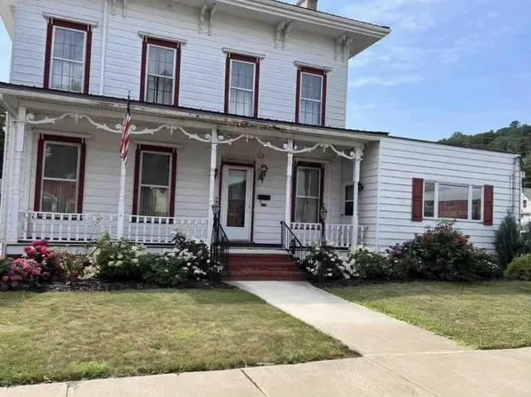 119 5th St, Watkins Glen, NY 14891