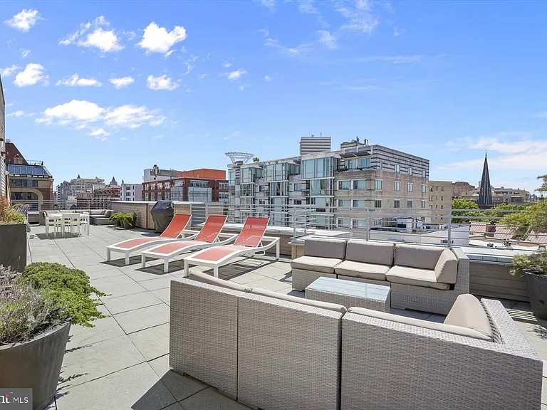 1311 13th St NW #Penthouse 1 — Photo 15