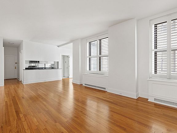 4th image of 525 Park Ave APT 8D
