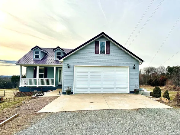 4537 Groom Rd, Farmington, MO 63640