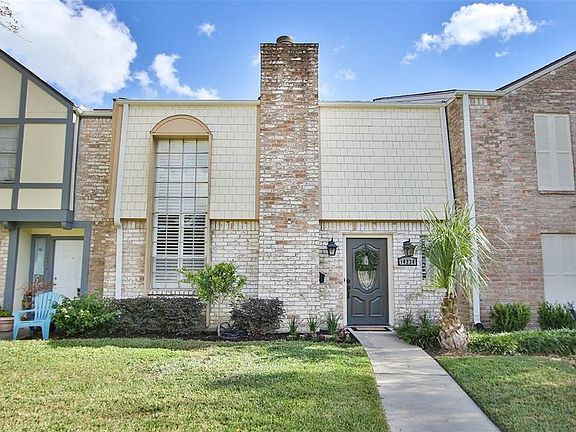 2nd image of 14236 Misty Meadow Ln