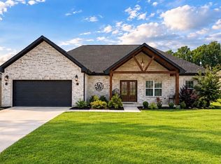 1206 Glendora Ave, Tuscumbia, AL 35674