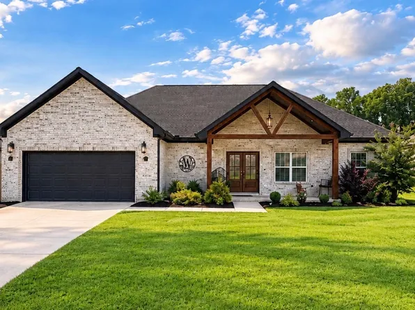 1206 Glendora Ave, Tuscumbia, AL 35674