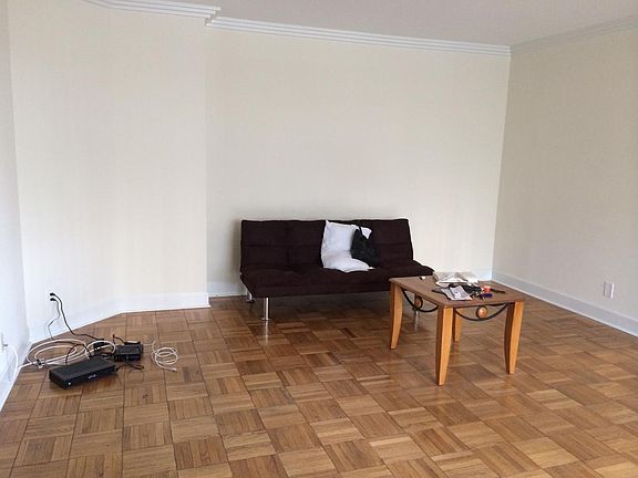 3rd image of 520 S Burnside Ave APT 2F