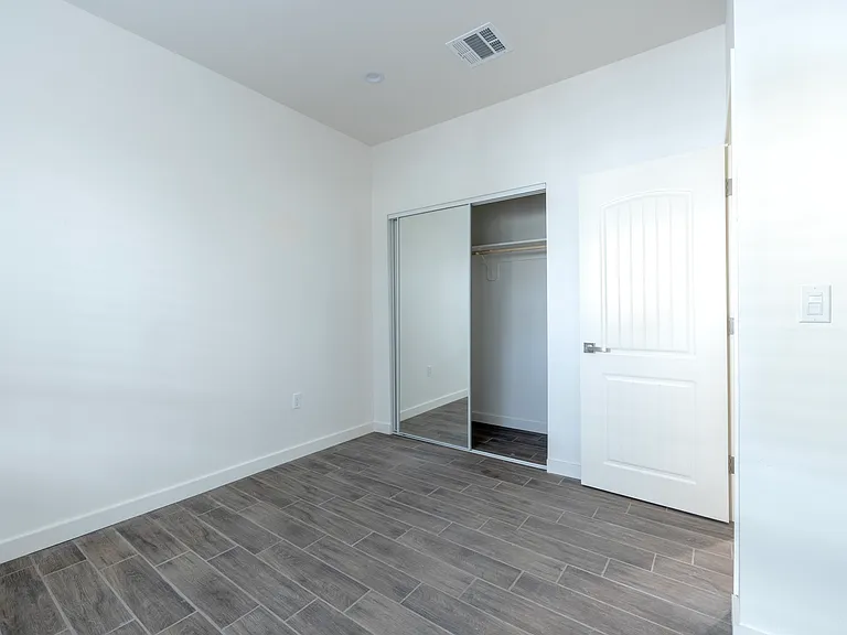 1131 Browning Blvd — Photo 5