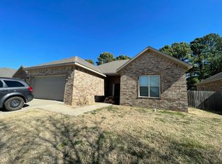 3233 Chelsey Ln, Springdale, AR 72764