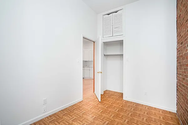 Rented by Waldstar Real Estate LLC | media 31