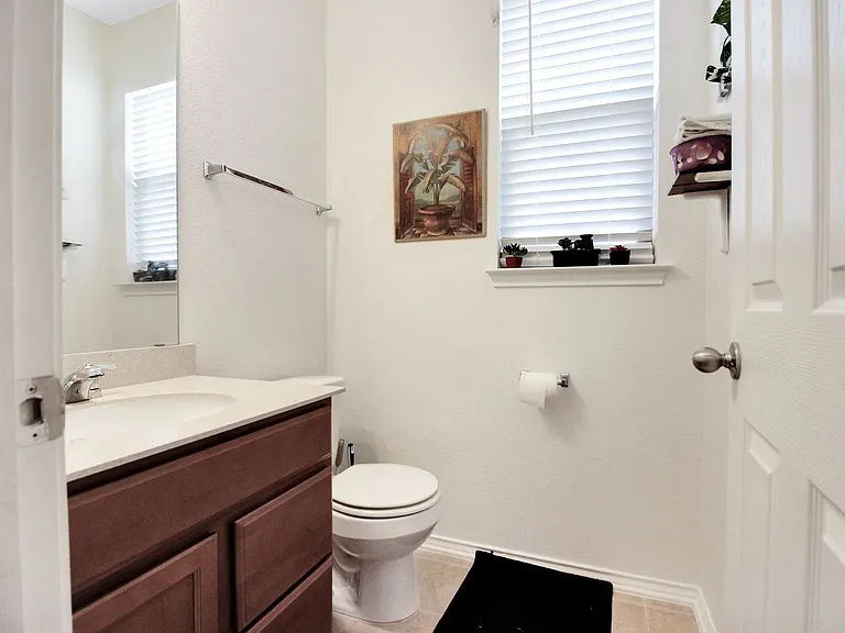 668 Bailey Park Dr — Photo 3