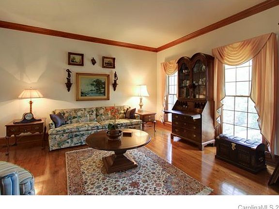 2nd image of 9228 Tillot Dr