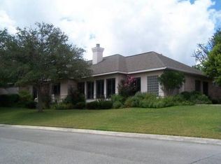 101 Saint Andrews Loop, Kerrville, TX 78028