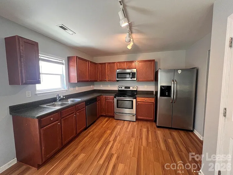 9505 Drains Bay Ct — Photo 13