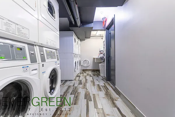 Rented by ERNY LLC | media 27