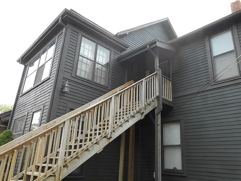 524 E 11th St #3 — Photo 9