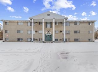 1017 Legrand Dr #7, Lansing, MI 48910