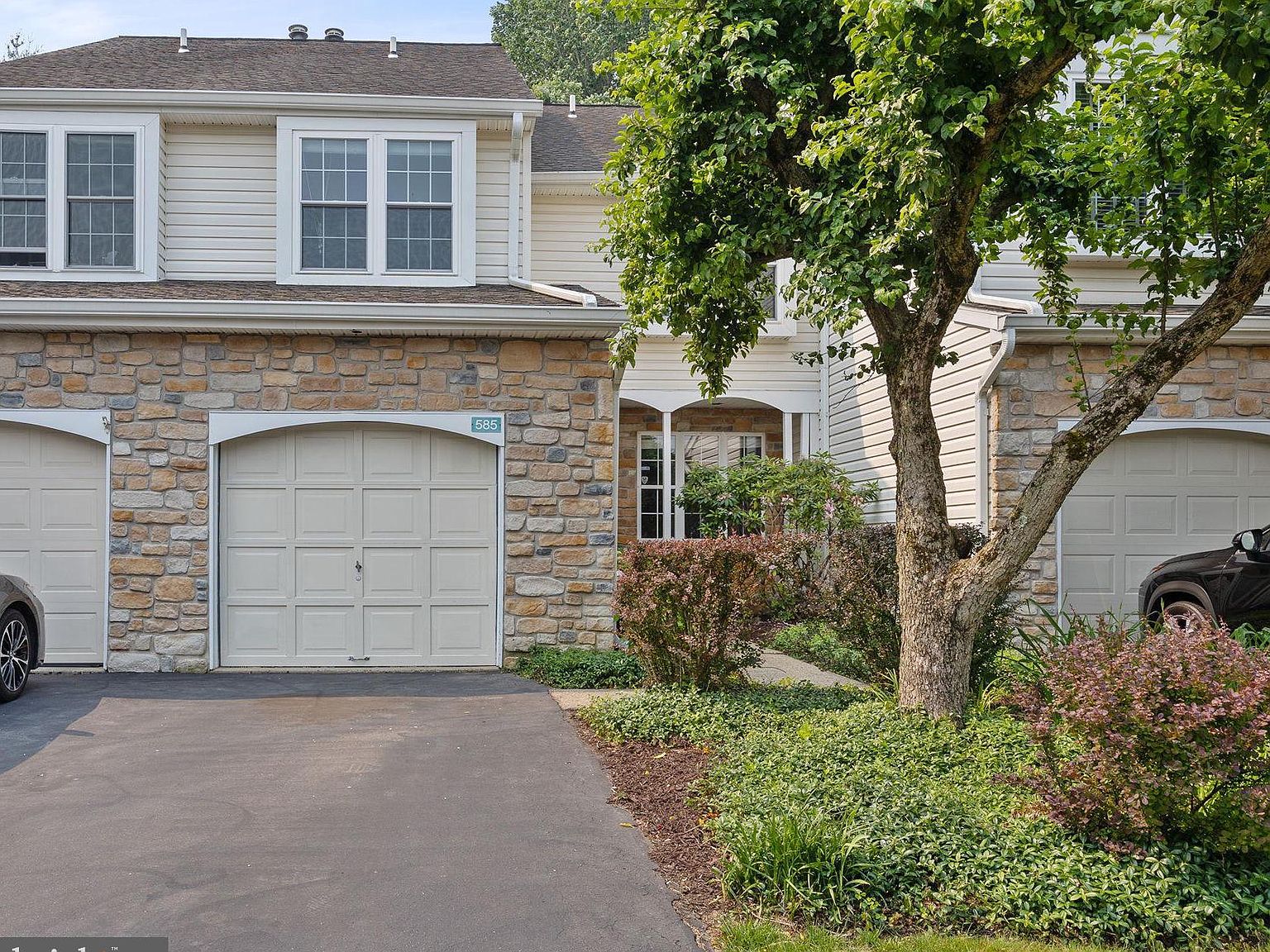 585 Aspen Woods Dr, Yardley, PA 19067 Zillow