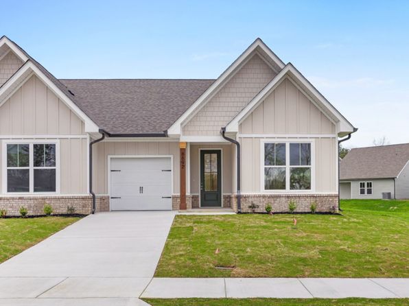 8812 James Creek Dr, Ooltewah, TN 37363