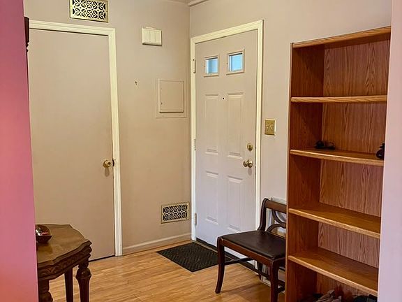 5th image of 100 Hillside Dr APT C14