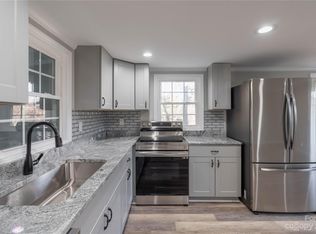 111 Fire Ln, Stony Point, NC 28678