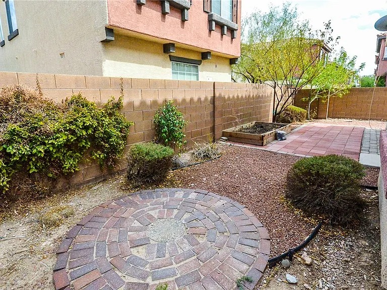 10624 Allegrini Dr — Photo 28