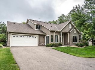 1011 E Travelers Trl, Burnsville, MN 55337