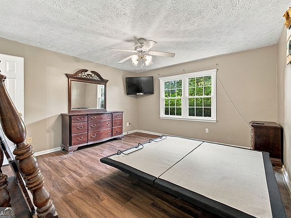 5th image of 1137 Smith Ferguson Rd
