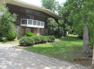 2245 Garden Rd, Pearland, TX 77581