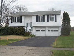 1st image of 417 Tracey Ln