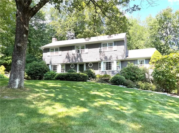 12 Merry Lane, Weston, CT 06883
