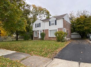 3398 Milverton Rd, Shaker Heights, OH 44120