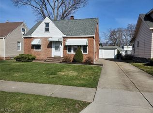 1357 Commonwealth Ave, Mayfield Heights, OH 44124