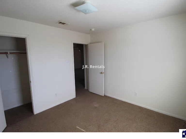 4607 Lloyd Dr — Photo 53
