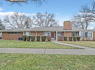 4300 Keeney St, Skokie, IL 60076